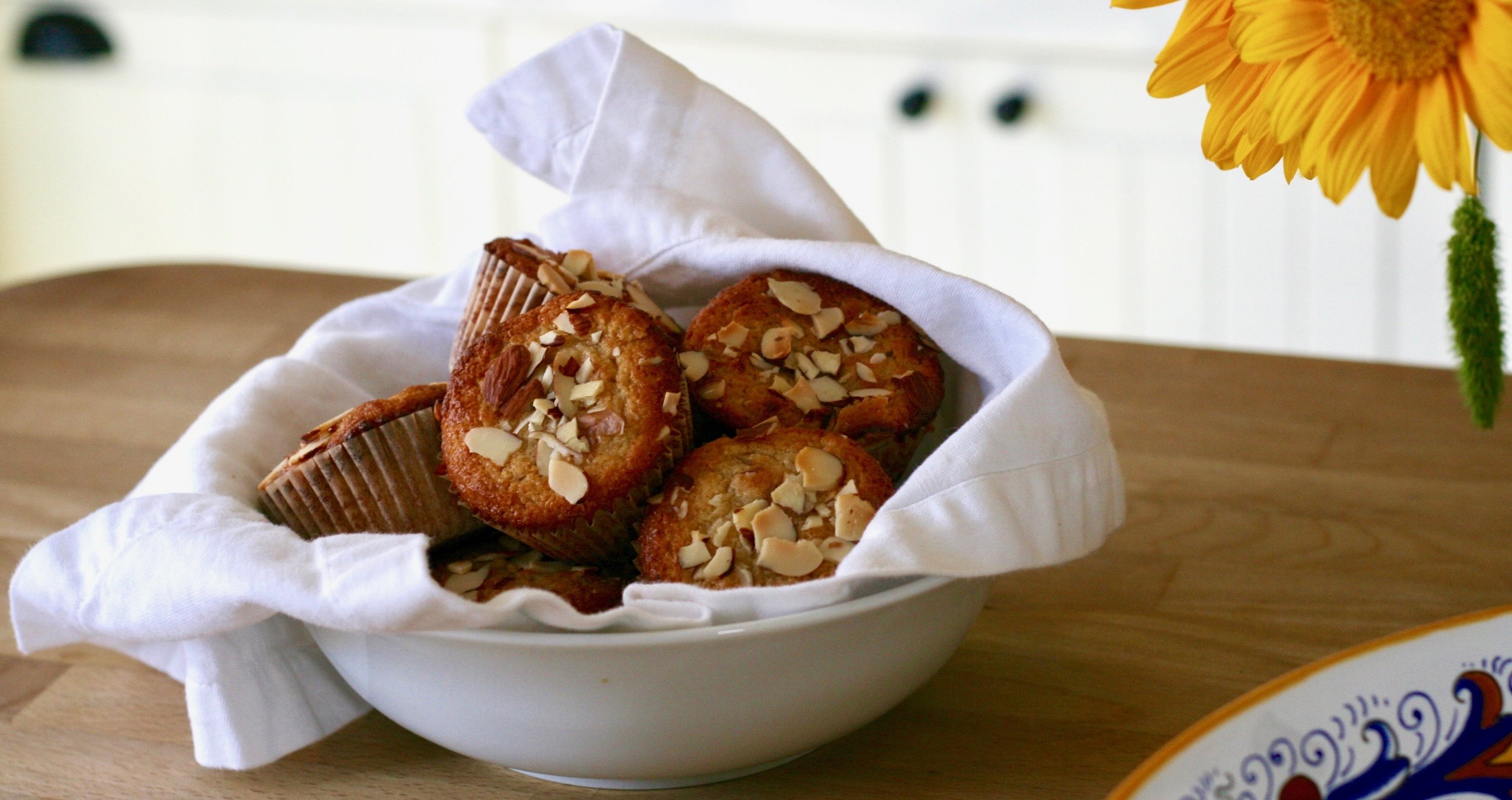 Almond muffins 