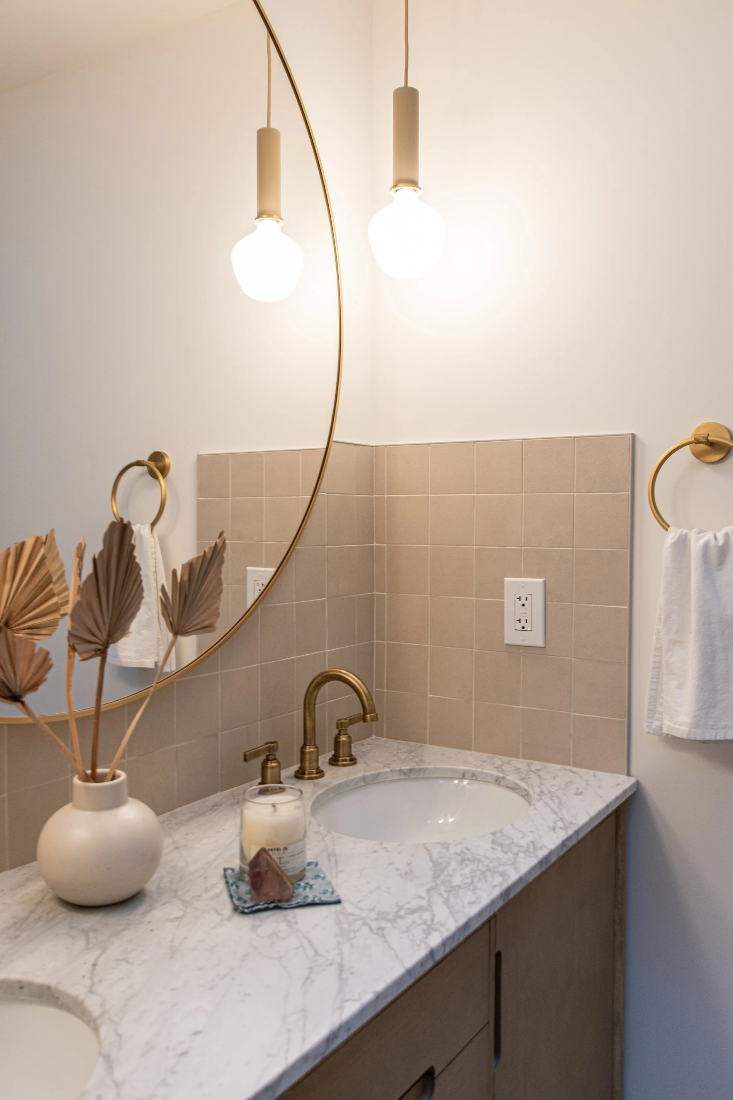 1025 Silverhill0815.jpg