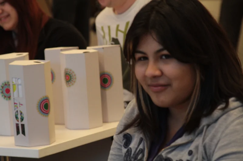 Biohackathon_GirlHexabox.jpg
