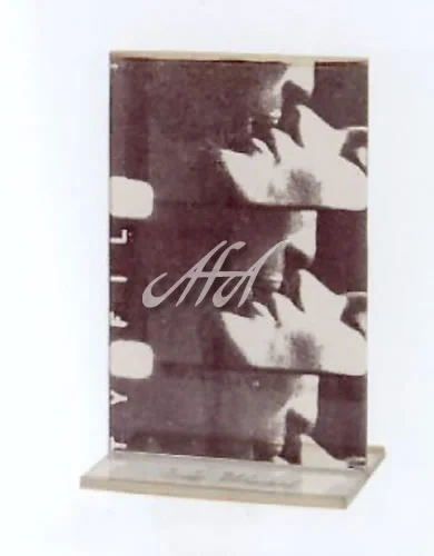 Andy_Warhol_AW236_kiss_8.jpg