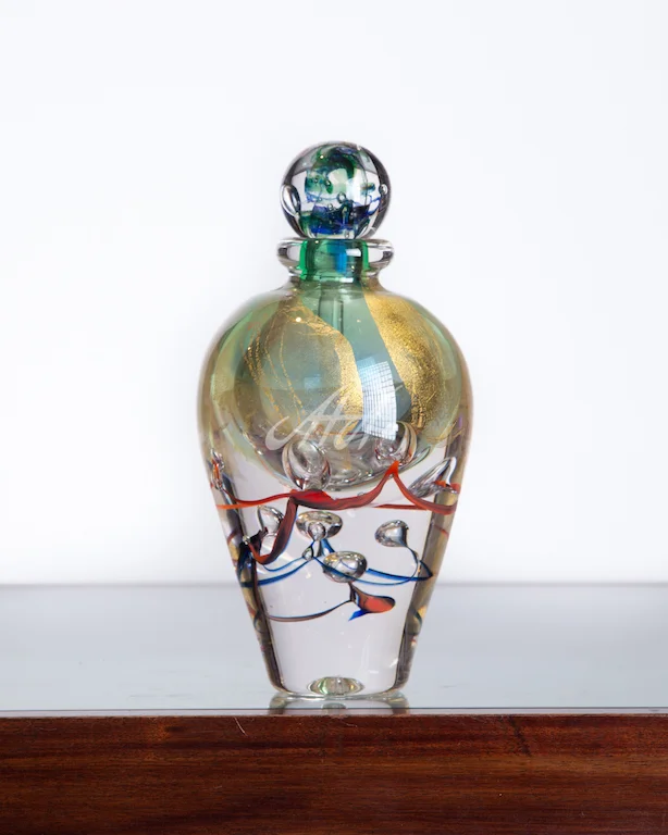 Novaro_Ribbon and Flame bottle with gold watermark lores.jpg