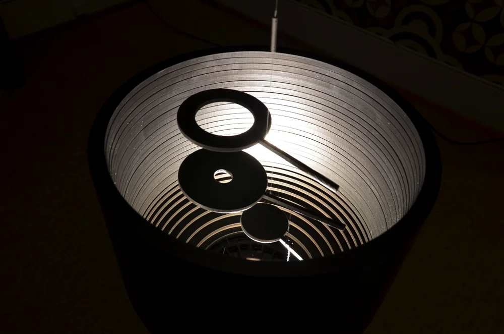 Flynn_Talbot_Mesh_Space_Pendant_04.jpg