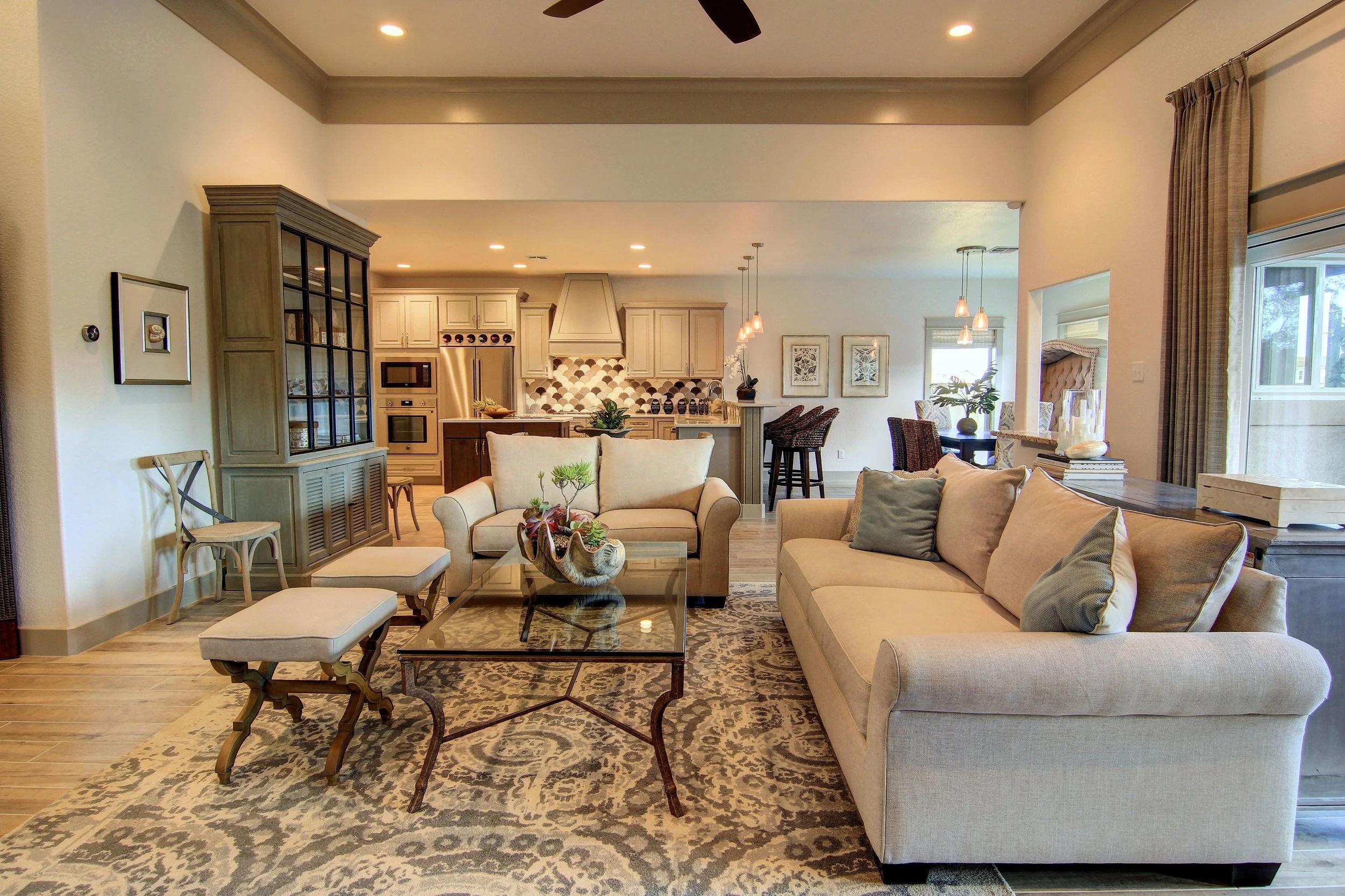Living Area (1).jpg