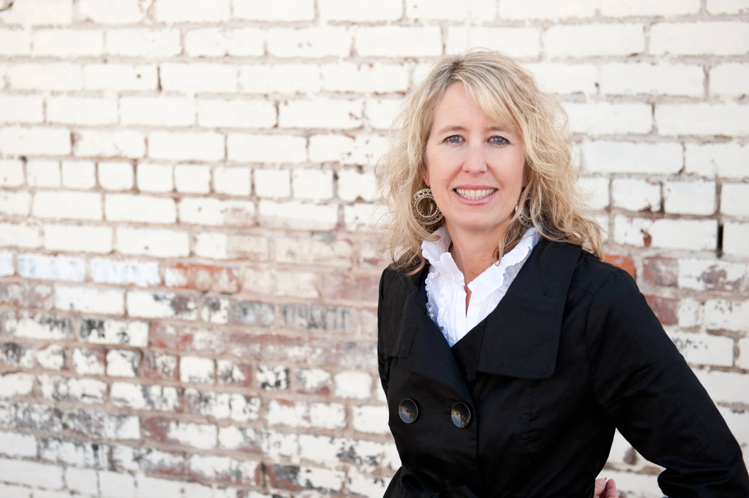 Julia David Author.jpg
