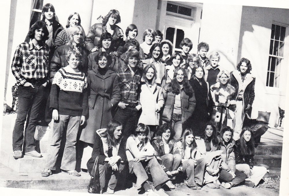 juniors+class+1977.jpg