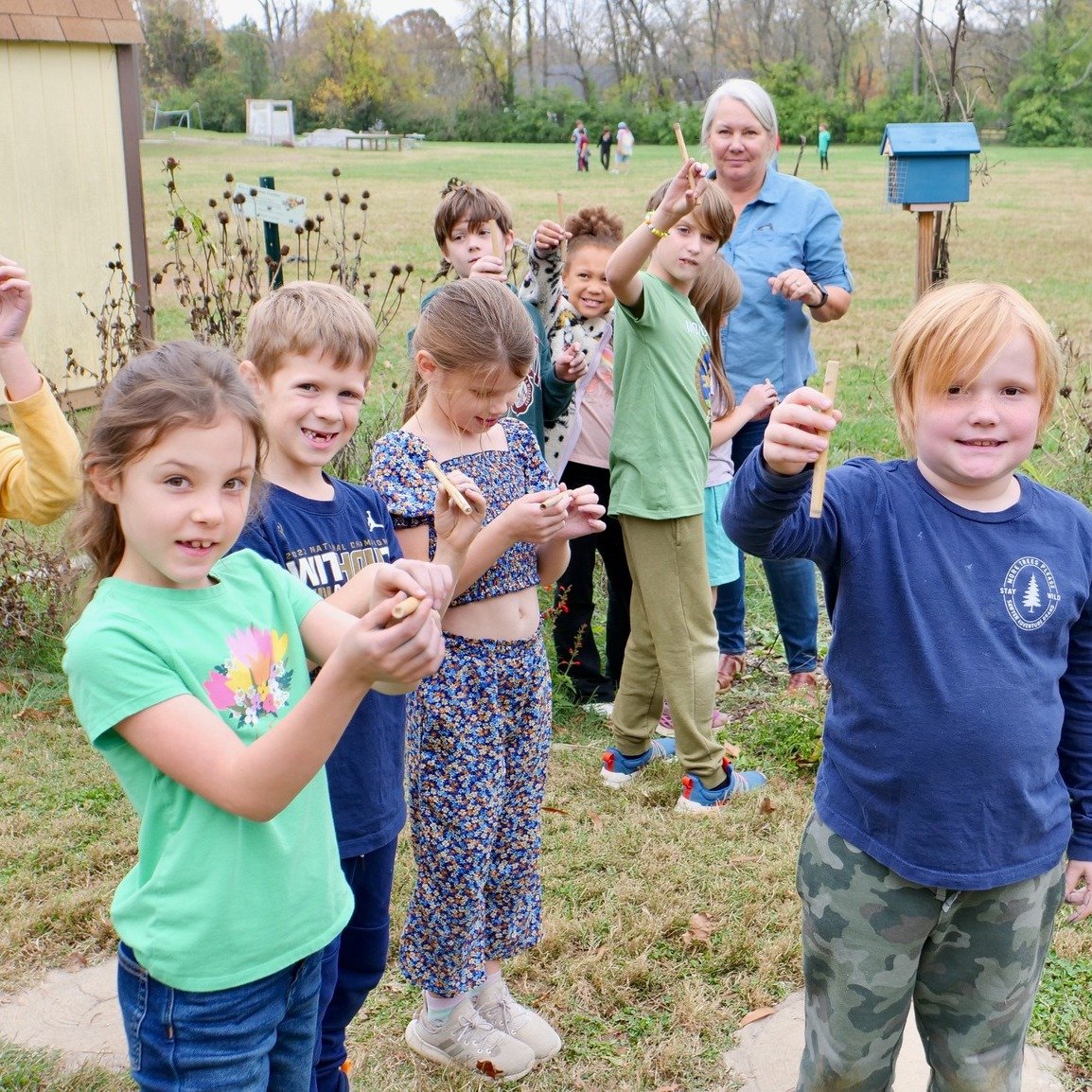 A huge thank you to Gillian Langley for teaching our 2nd Graders about native mason and leaf cutter bees! 🐝🌸 Together, they harvested cocoons from the bee house in our pollinator garden to keep them safe over winter. In spring, they&rsquo;ll place 