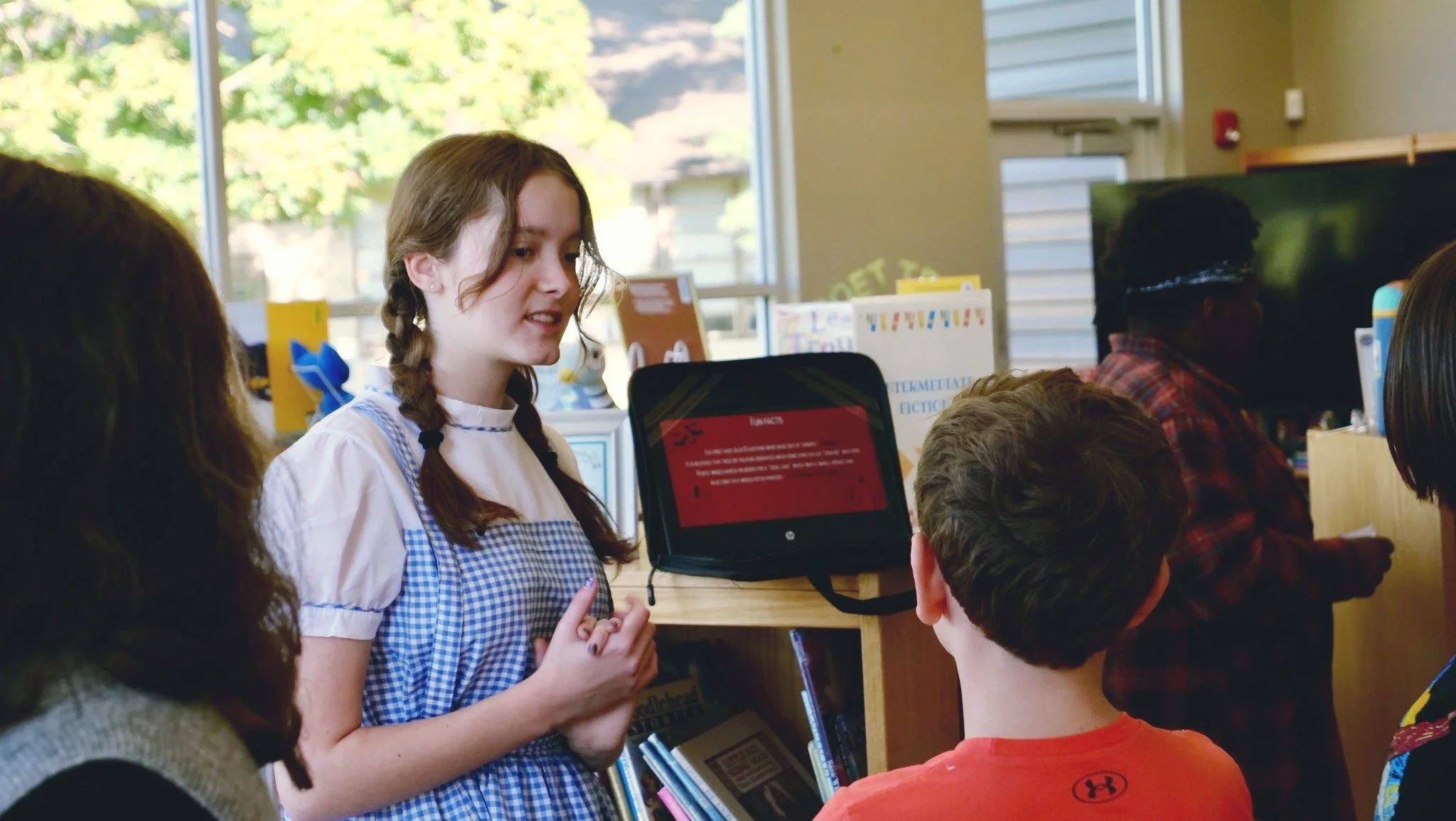7th Graders recently presented their independent research projects in the library. Students worked to identify a topic of interest and then develop a unique research question on their topic. 

Throughout the project, students developed their ability 