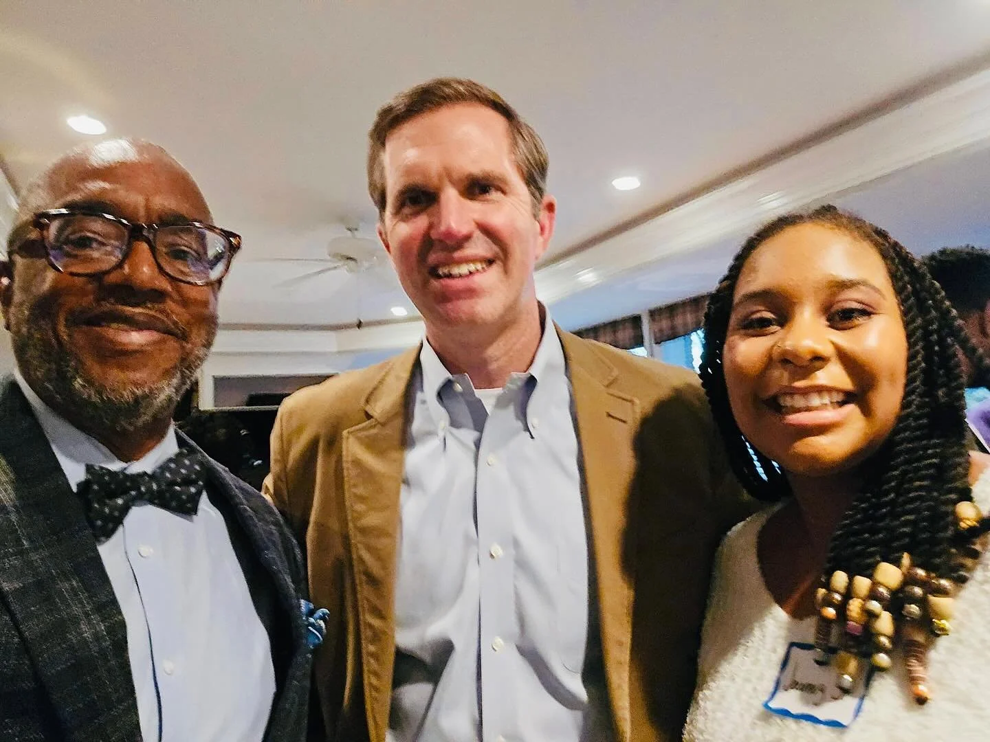 One of our incredible students - Junior Journey Sanders - recently attended a special dinner hosted by Senator Gerald Neal and his wife, where she had the opportunity to meet both the Mayor of Louisville and the Governor of Kentucky.
Invited after c