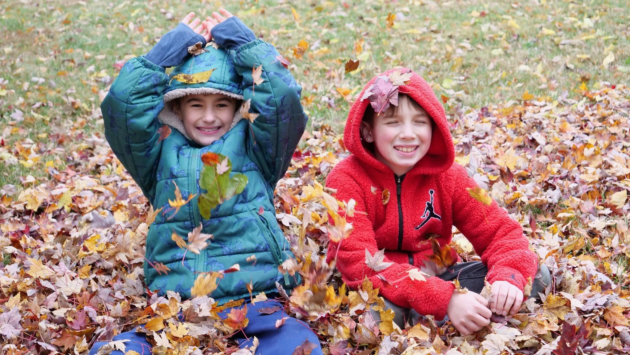 So much joy in our outdoor green space! Our students are loving this beautiful fall weather. 🍂 We believe in the power of outdoor play, no matter the season! #FallFun #OutdoorLearning #BeWalden #GoWalden