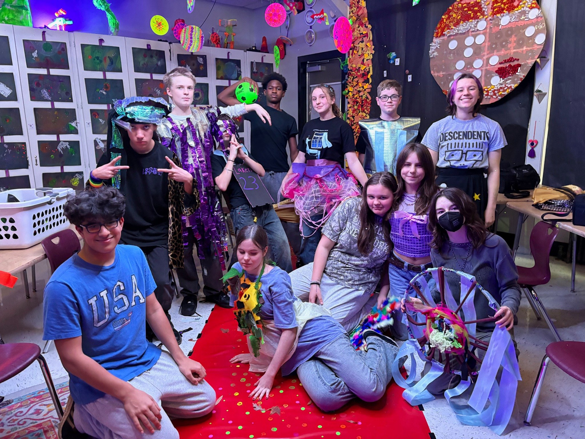 🌟 Space Couture at its finest! Our K&ndash;8 Space Couture Fashion Show was an out-of-this-world display of imagination, artistry, and pure student brilliance! 🚀✨
Here&rsquo;s what our incredible designers created:
🧢 Grades K&ndash;1: Whimsical mi