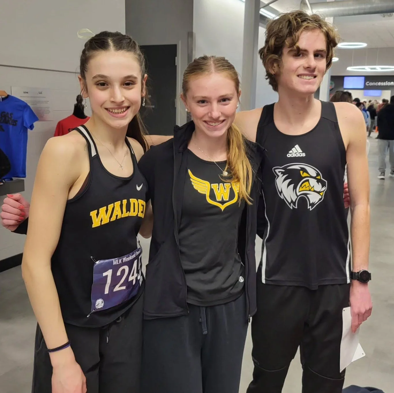 🏃&zwj;♀️ Indoor track season is off to a fast start! 🏃&zwj;♂️ Our team had an incredible showing at the MLK Weekend Invite! We are so proud of these athletes for their hard work and grit. Check out these standout highlights:

&bull; Michael C. set 