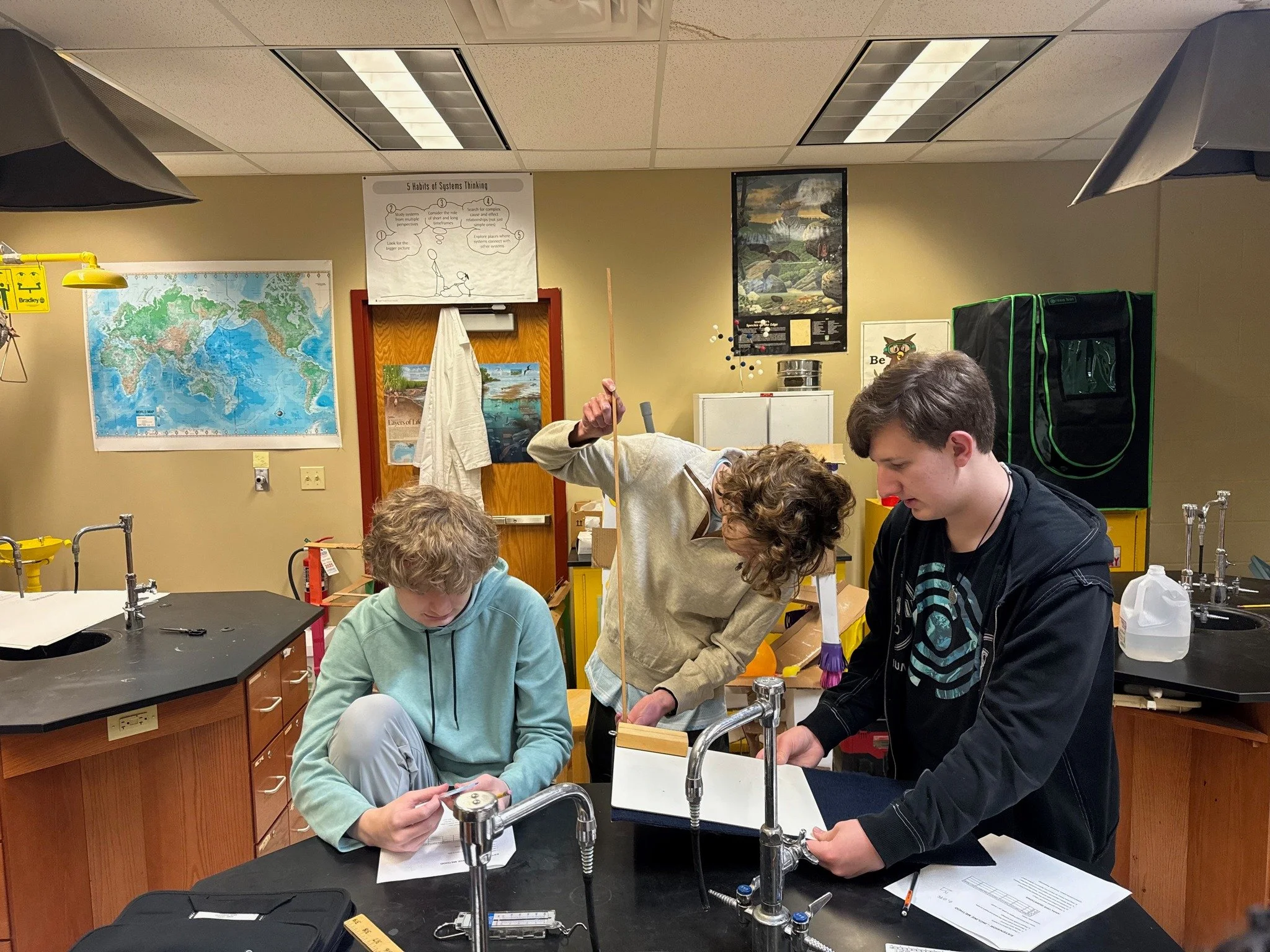 Physics in action! ⚡High School students calculated the coefficient of friction across different surfaces, collecting and analyzing real data.

8th Grade engineers designed marble roller coasters to model gravitational potential energy, kinetic energ