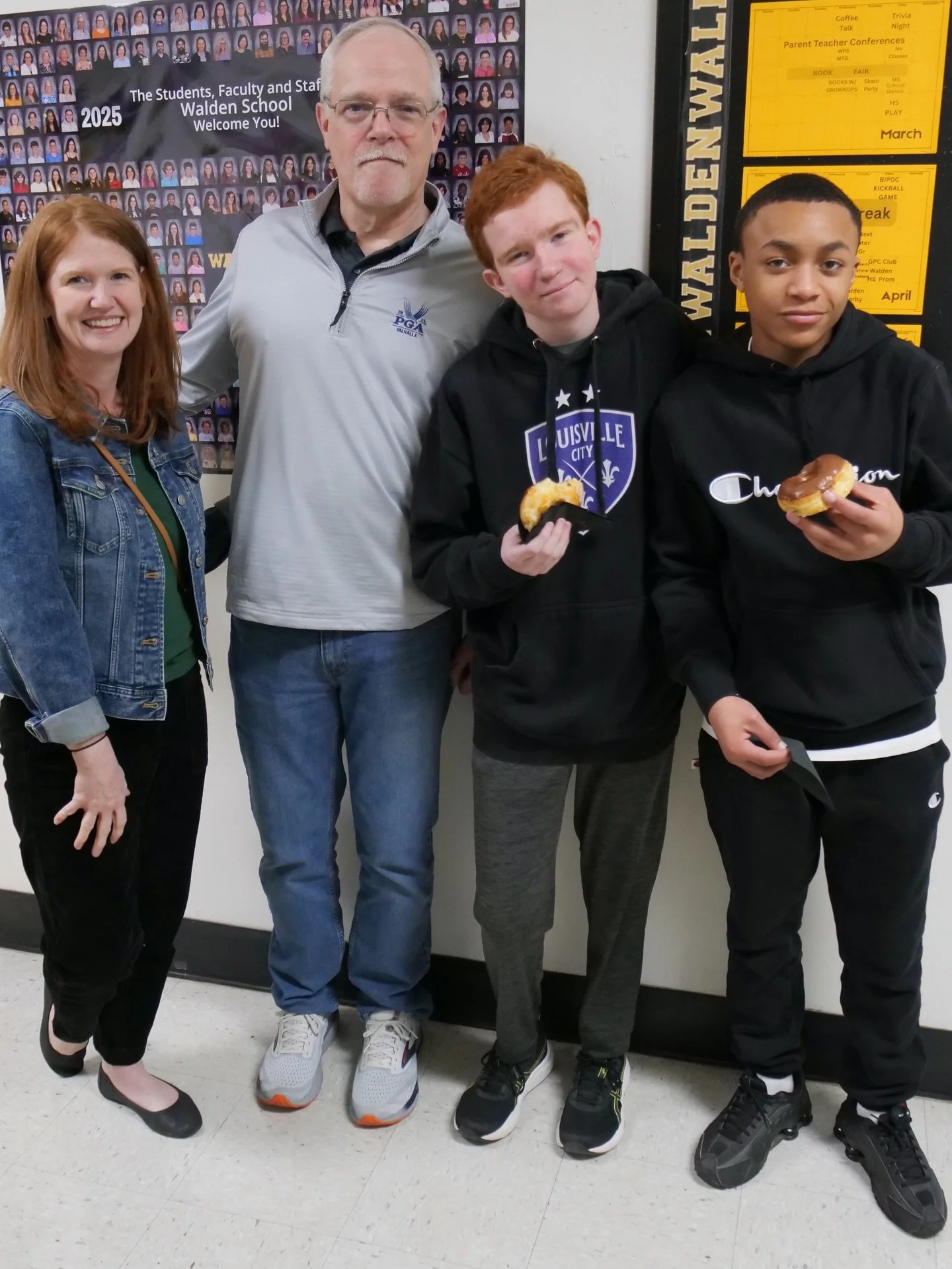 Thanks to everyone who joined today&rsquo;s Books with Buddies! 📚 Students enjoyed donuts, visited the Book Fair, and spent time with their special buddies &ndash; parents, grandparents, and friends. Can&rsquo;t wait for Lower School tomorrow!

#Wal