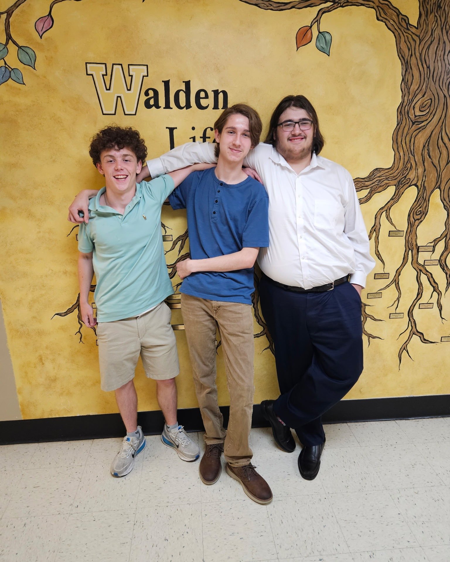 We'd love to give special recognition to three seniors who are graduating as Walden Lifers: Michael Cook, Jovian Minnillo, and Silas Tharp! 💛🖤🎓
Walden Lifers are students who attend Kindergarten-12th Grade at Walden and are honored with a plaque o