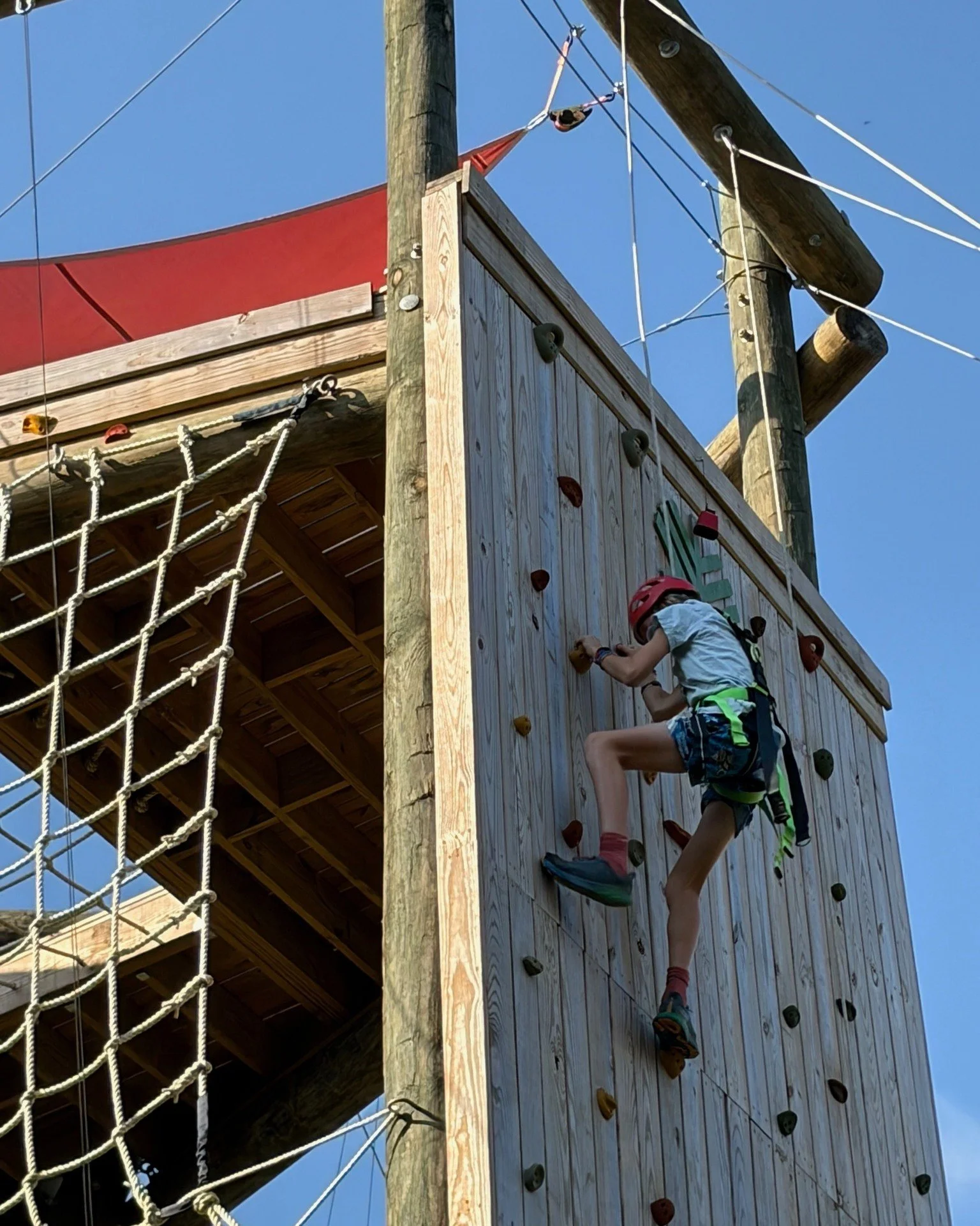 At Walden School, we believe some of the most meaningful learning experiences happen beyond the classroom walls!

Our 8th graders recently spent three days at Bradford Woods in Martinsville, Indiana, where hands-on challenges and outdoor exploration 
