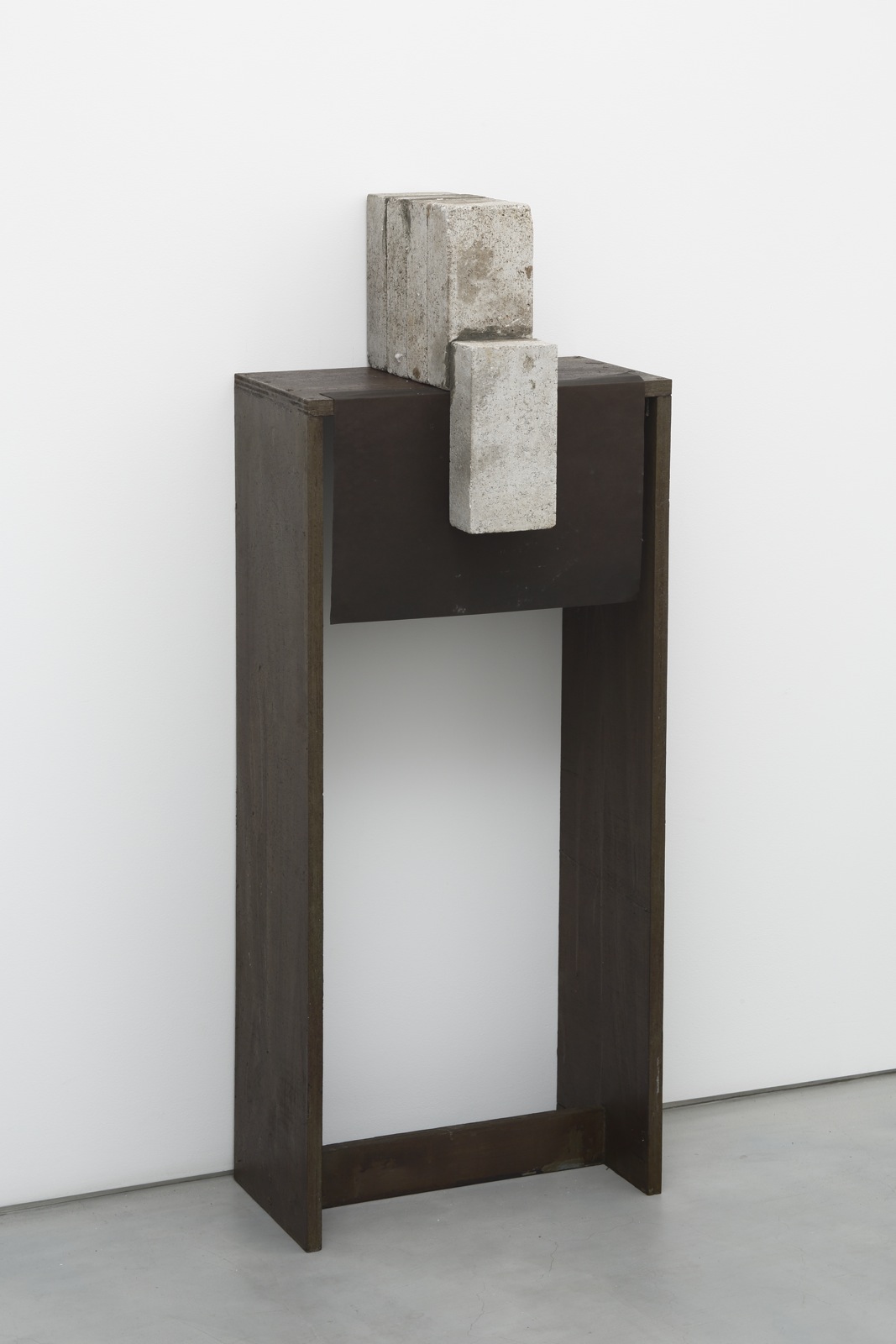 Placed Situation , 1975 置況 ( Chikyō ) Wood, concrete block, paper 44 1/2 x 16 15/16 x 12 3/8 inches 113 x 43 x 31.5 centimeters