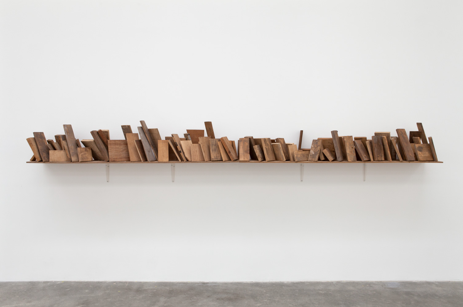Scenerization , 1975 状景化 ( Jōkeika ) Wood 14 1/8 x 141 3/4 x 11 3/8 inches 36 1/2 x 360 x 29 centimeters