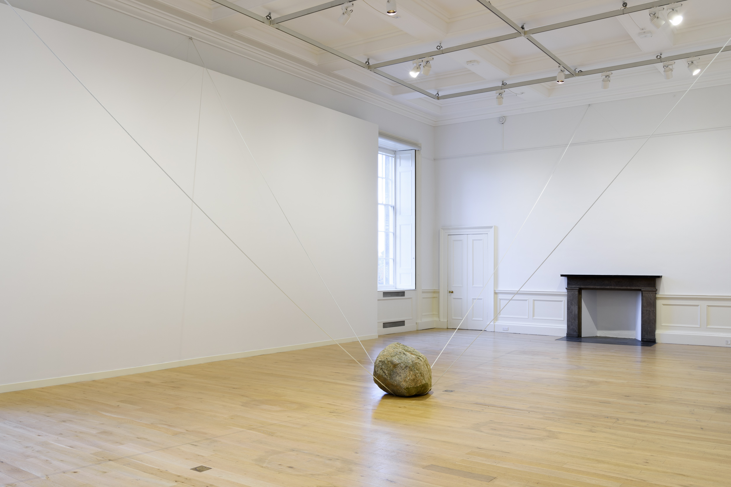 Interconnected Spaces , 2016 空連化 ( Kūrenka ) Stone, rope Dimensions variable Installation view, Karla Black and Kishio Suga: A New Order , Scottish National Gallery of Modern Art, Edinburgh, 2016 Photo: Sam Drake; Courtesy National Galleries of Scotland