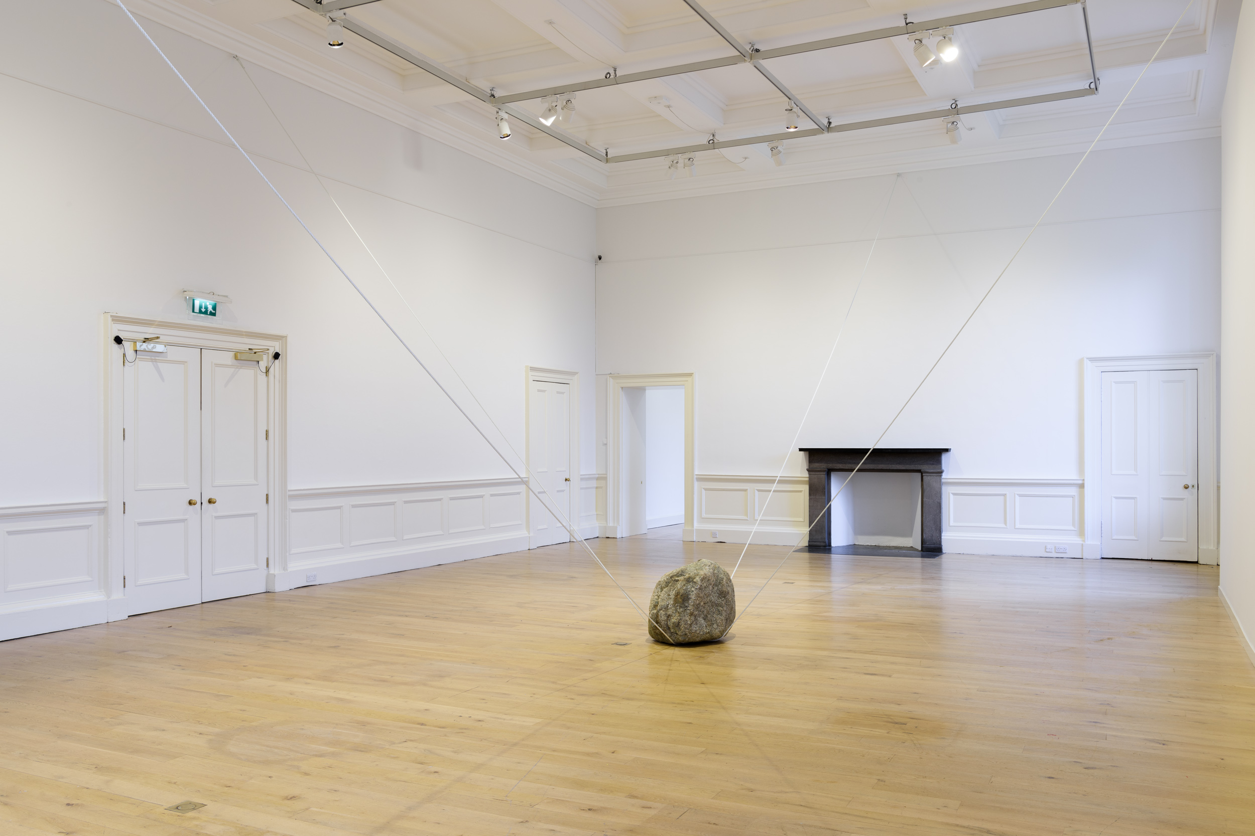 Interconnected Spaces , 2016 空連化 ( Kūrenka ) Stone, rope Dimensions variable Installation view, Karla Black and Kishio Suga: A New Order , Scottish National Gallery of Modern Art, Edinburgh, 2016 Photo: Sam Drake; Courtesy National Galleries of Scotland