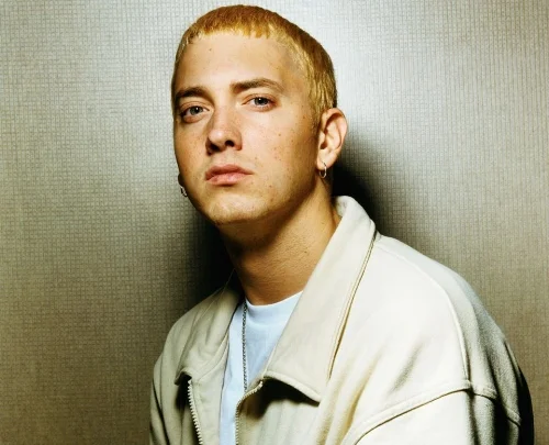 Em.jpg
