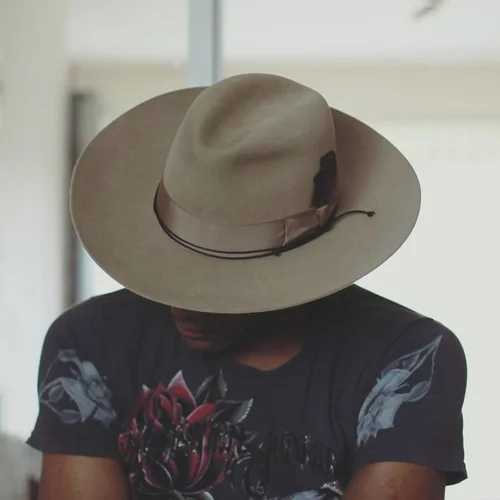 hatt.jpg