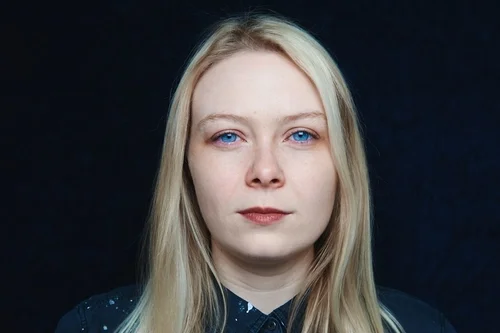 R2.jpg