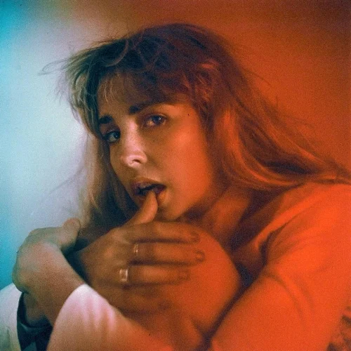 laure.jpg