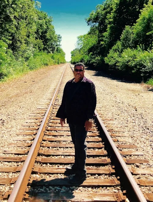 INTERVIEW: Matt Warren — Music Musings & Such