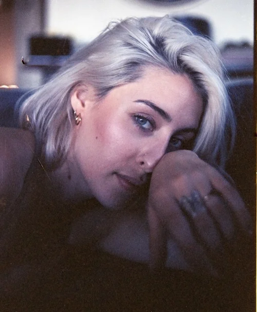 f.jpg