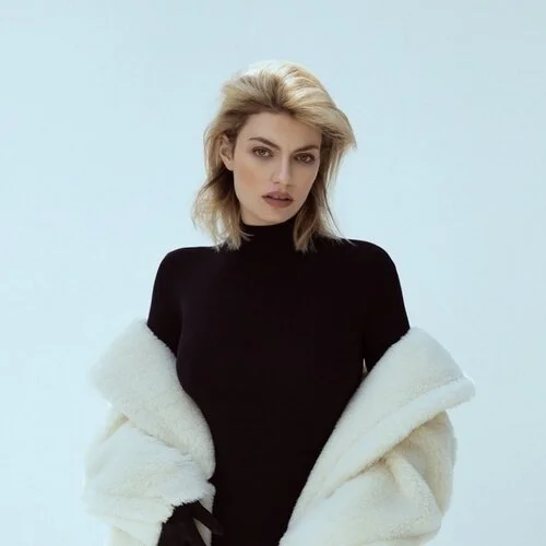 Feature Spotlight Lola Lennox Music Musings Such