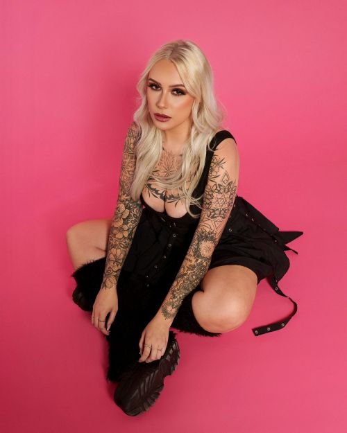 FEATURE: Spotlight: Georgie Riot