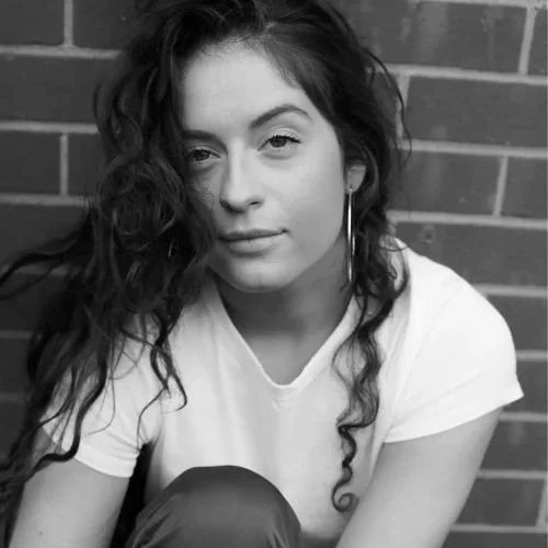 FEATURE: Spotlight: Clara La San