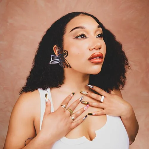 FEATURE: Spotlight: Leah Cleaver