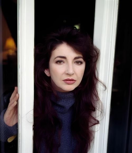 FEATURE: An Assassin’s Smile: Kate Bush and the Women Who Interview Her