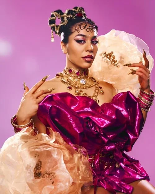 FEATURE: Spotlight: BombayMami