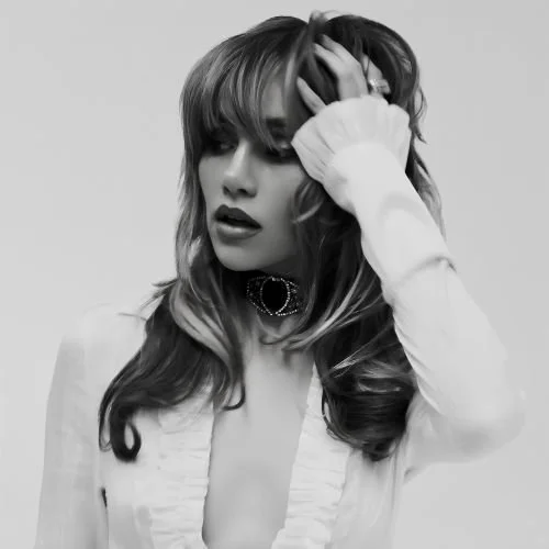 FEATURE: Spotlight: Revisited: Suki Waterhouse