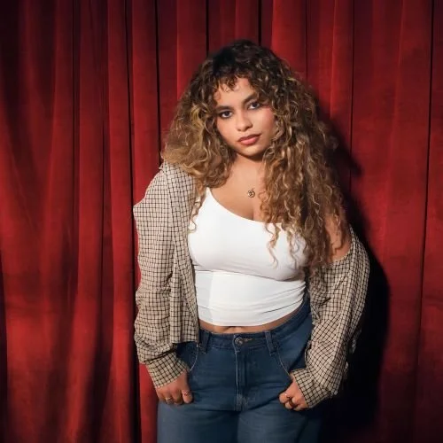 FEATURE: Spotlight: Bella Kay