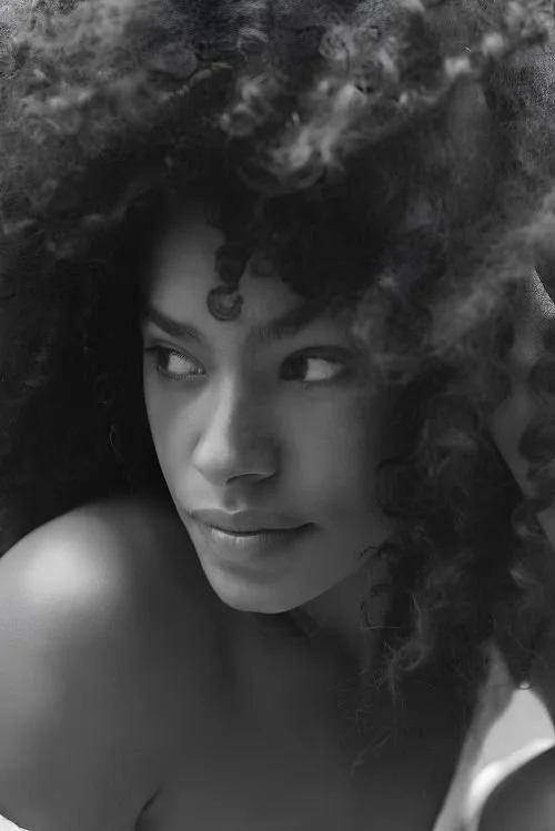 FEATURE: Spotlight: JELISA