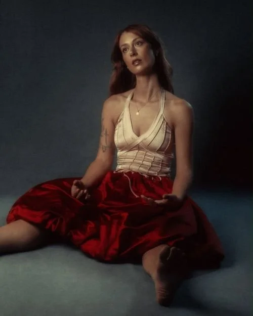 FEATURE: Modern-Day Queens: Grace Cummings