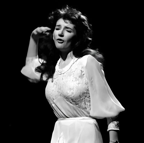FEATURE: Room for the Love: Why Kate Bush’s Detachment from The Kick Inside Should Be Reconsidered