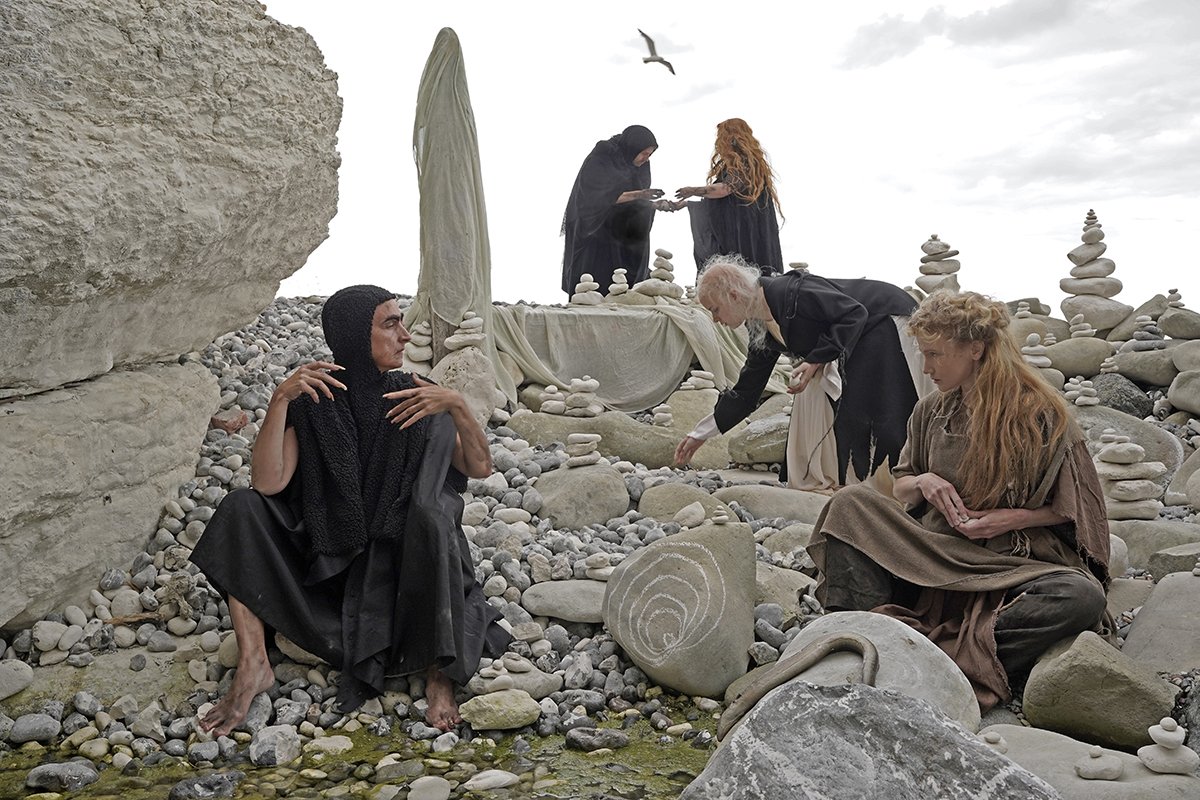 Messiah-witches 01.jpg