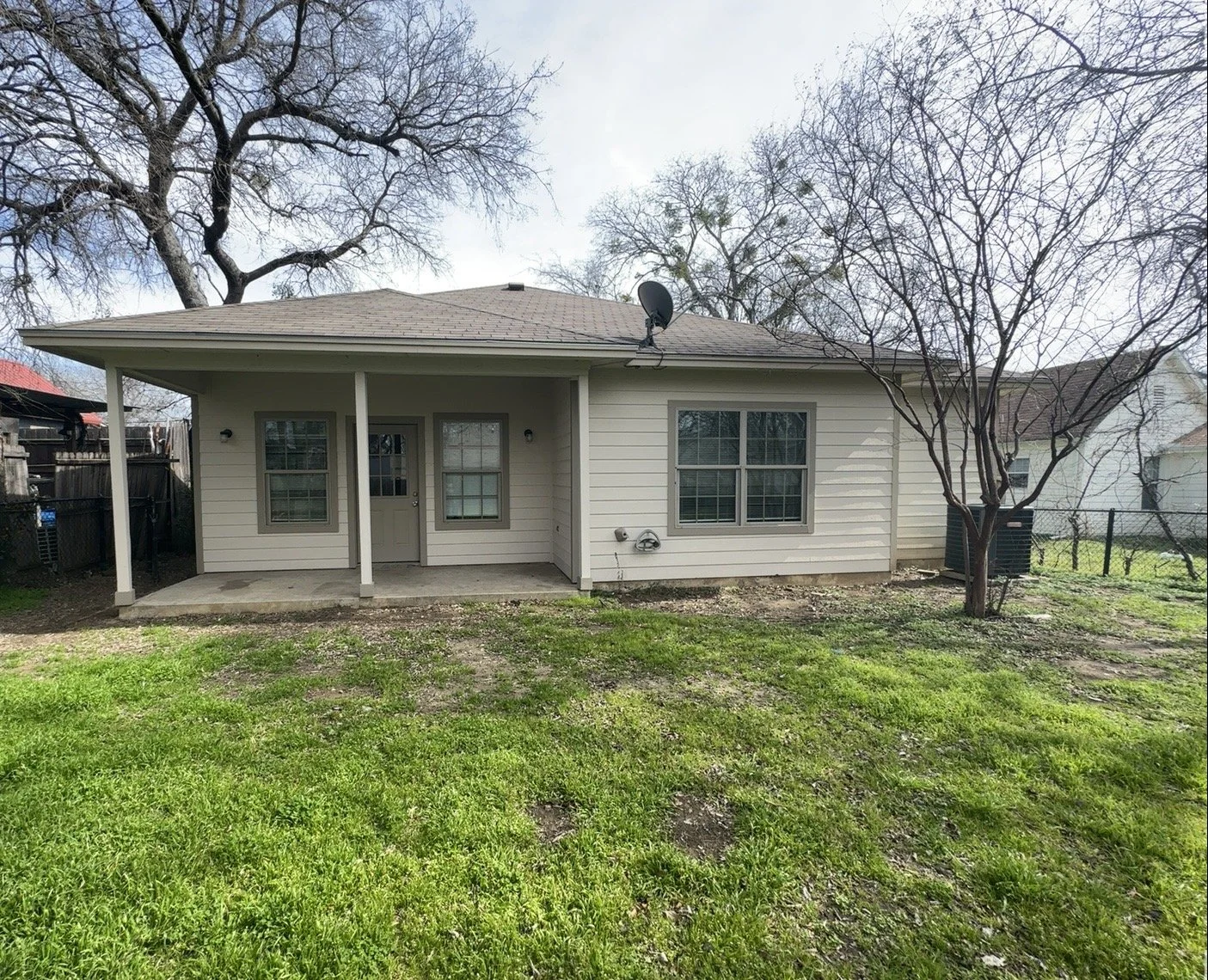 13-BackOfHouse-FromBackyard.jpg