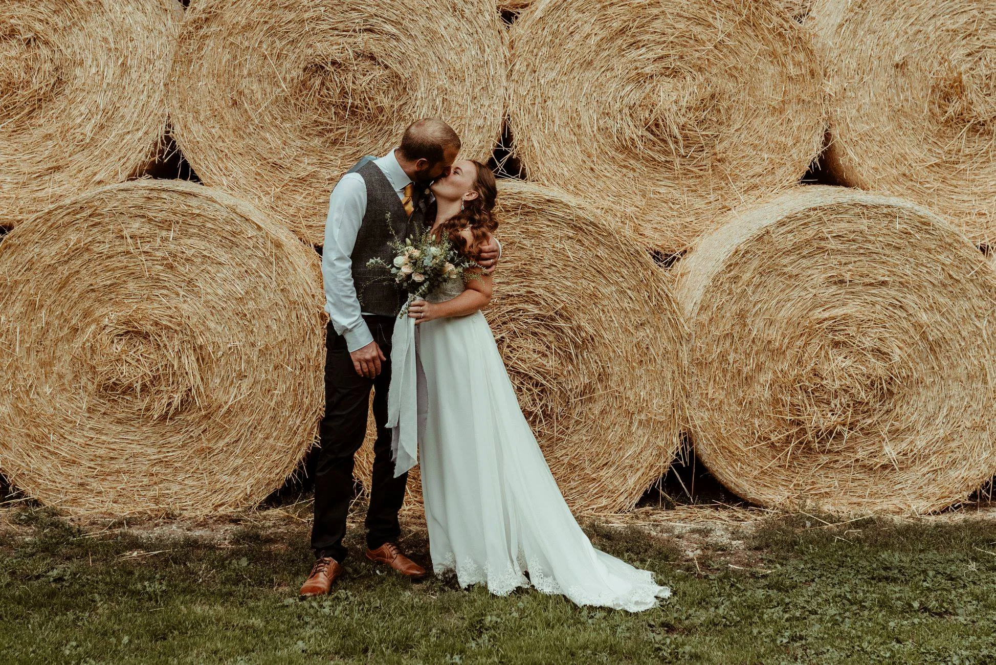 Bryony & Harri wedding.jpg