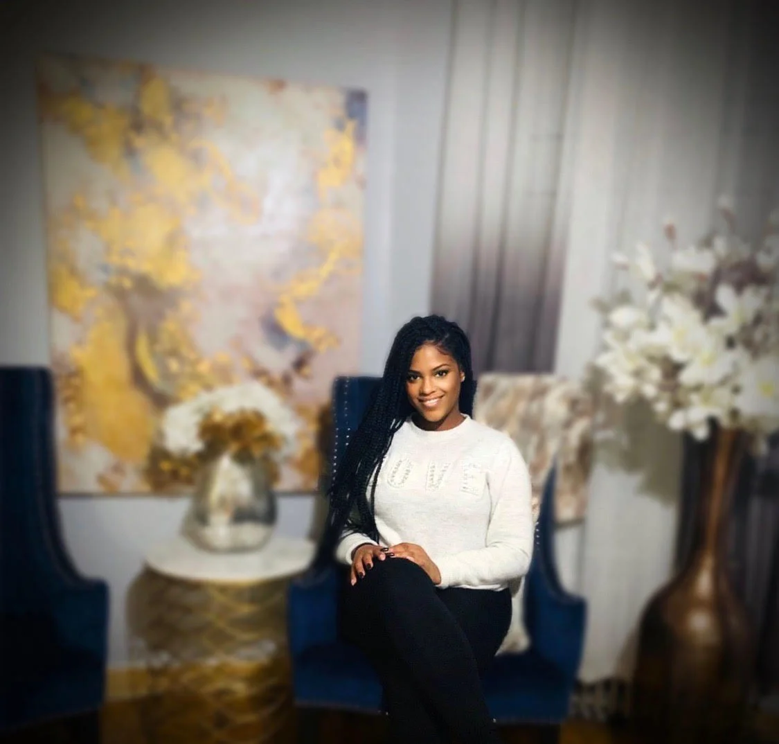 Nikelle Lovaas- Young Living Essential Oils Distributor