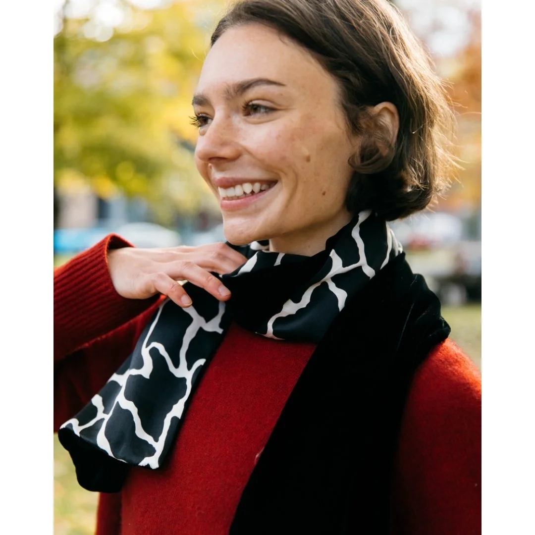 Lovejoy Black Velvet with Printed Silk Giraffe Silk Oblong Muffler