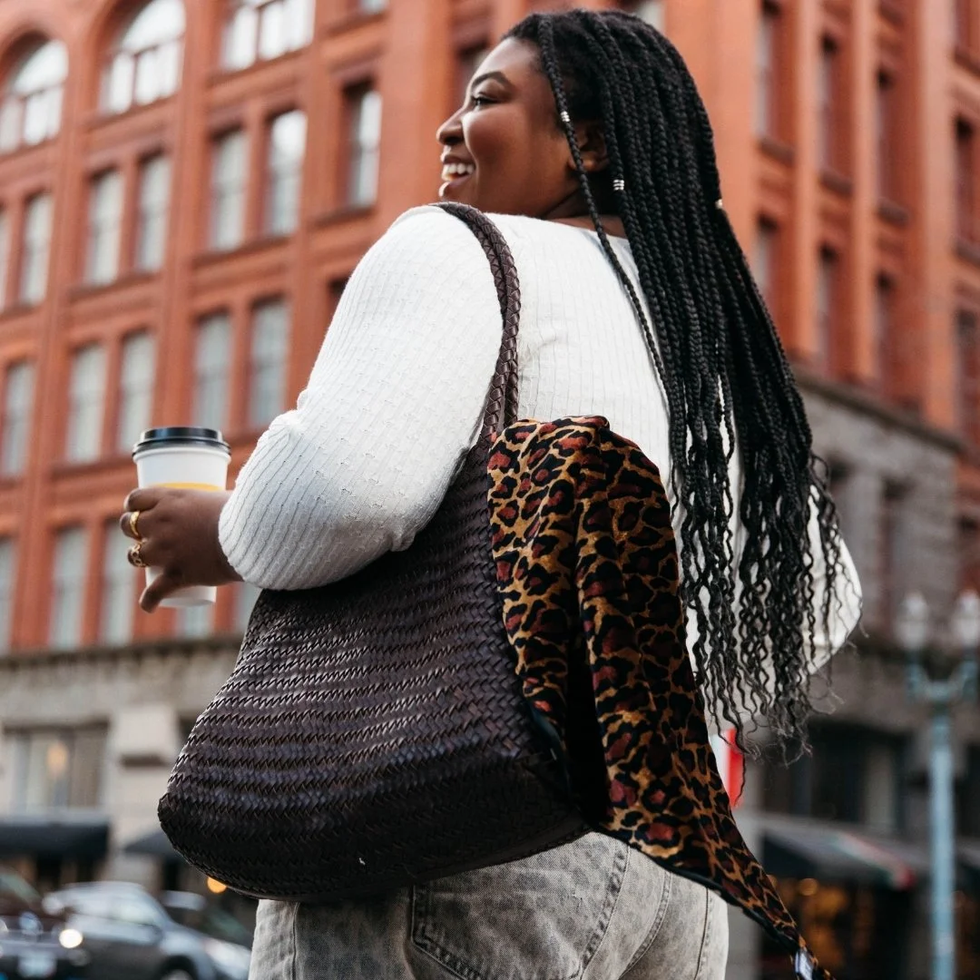 KE 11-2024 AWH25 Bleecker Jaguar animal print Velvet with spot silk black white Candace FD LS (4).jpg