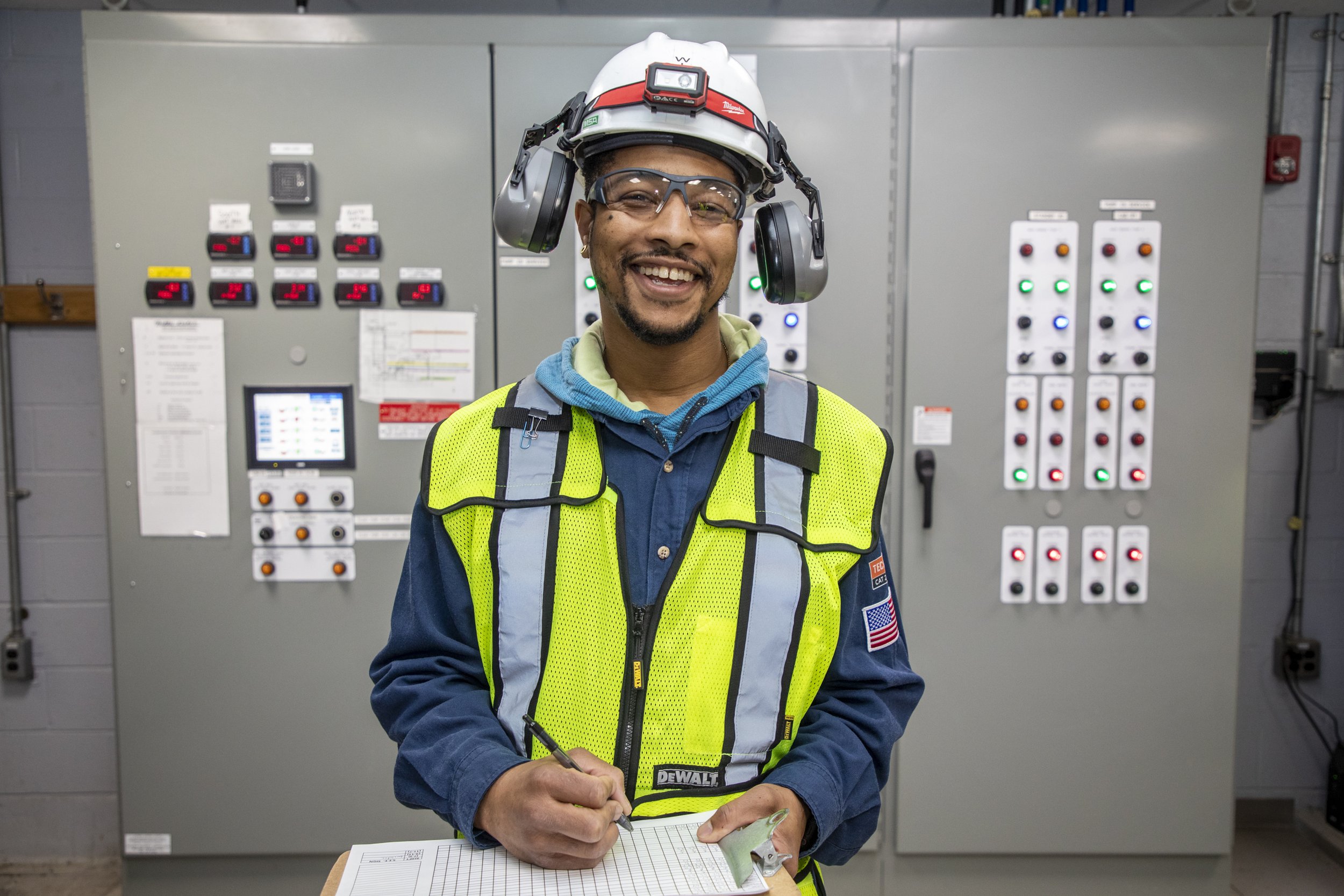 engineer_js_6146.jpg
