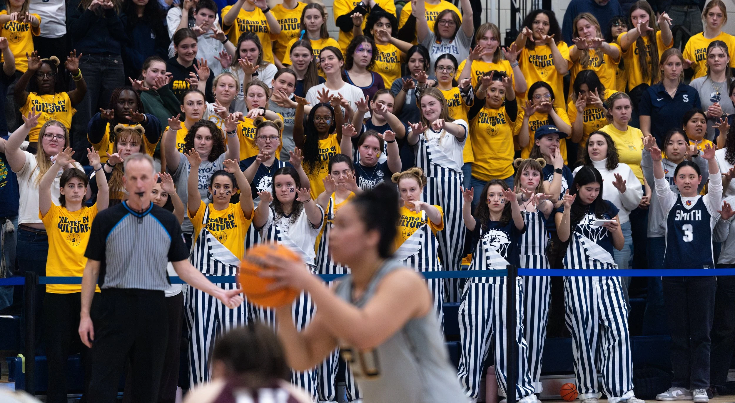 Smith_WBB_Fans_Senda_27FEB26_011.jpg