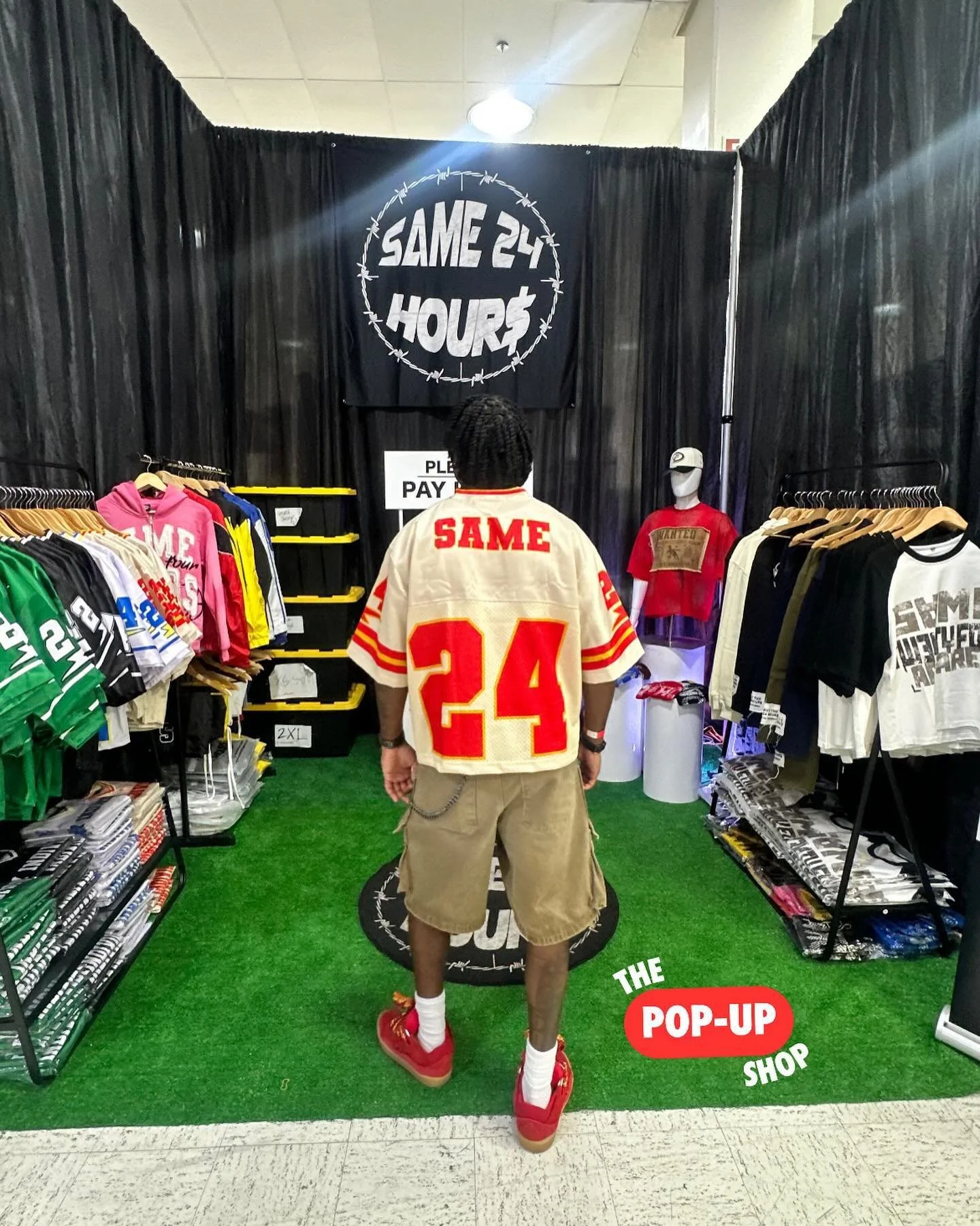 Our Pop Up Shop Vendor for Today is Same 24 Hours Apparel 🍿🎈

Same 24 Hours Apparel believes in making every moment count and dressing confidently in every hour of the day. Find your perfect fit and elevate your wardrobe with @same24hours.apparel