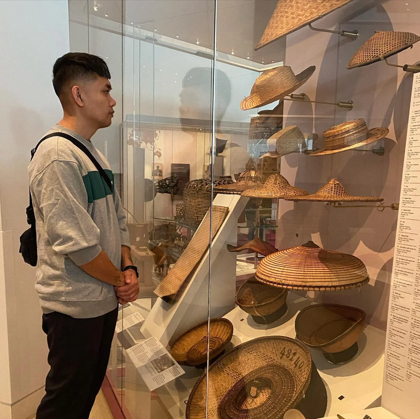 Went to the Royal Ontario museum today and found the Filipino artefacts.
What ppl saw vs what I saw in my head